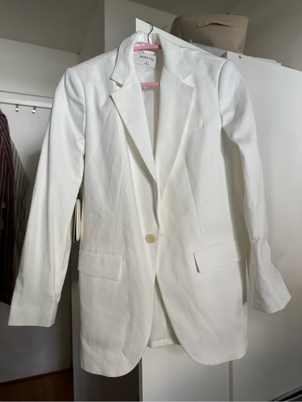 Babaton White Single-Button Tailored Blazer - Classic Notch Lapel